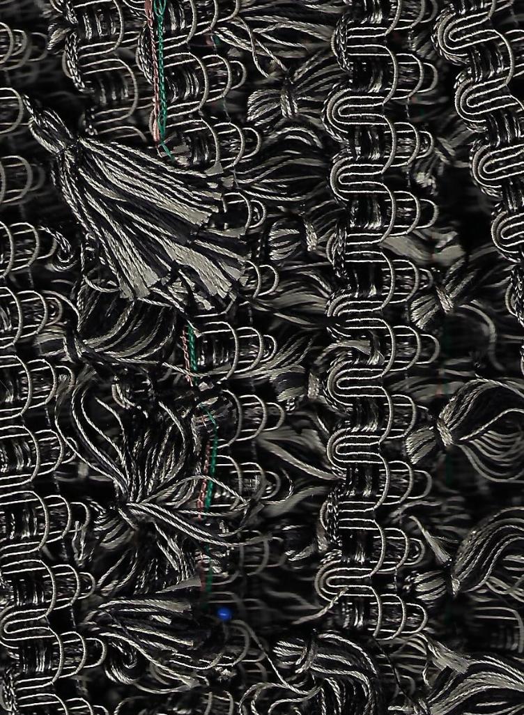 Fransen-Pomponsband, Baumwolle, schwarz/grau mit schwarz und grauen Fransen und Spitzenstickerei