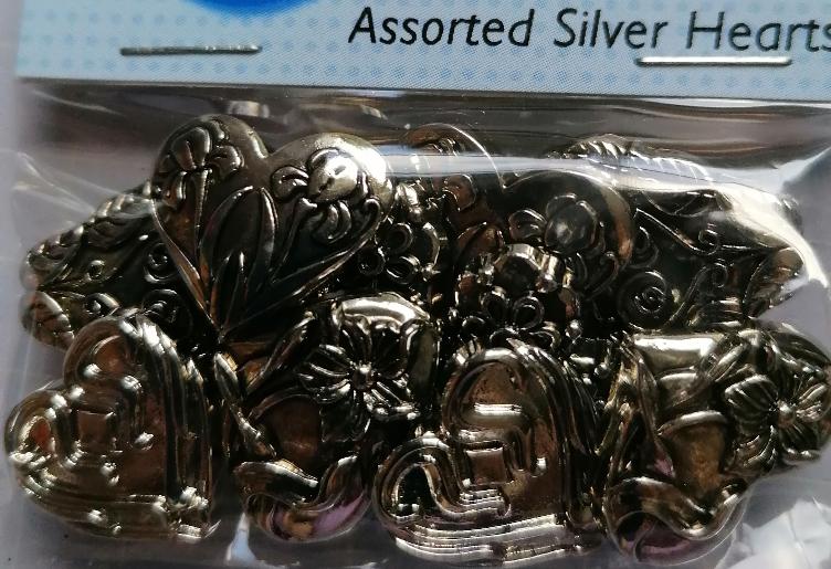 Dress It Up, Assorted Silver Hearts (Mix mit je 2 verschieden Motiven) 10 Stk.