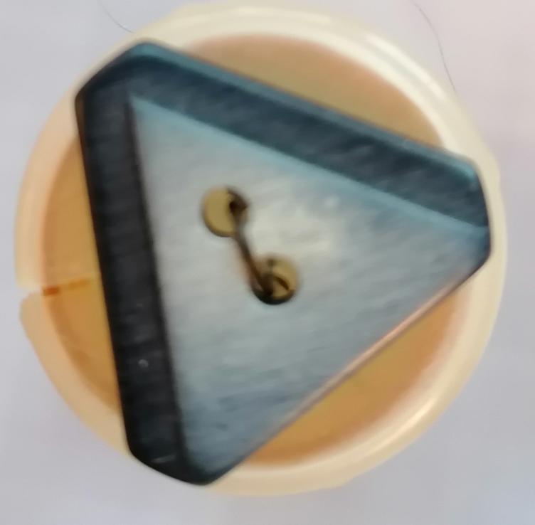 Knopf, Dreieckig mit Dreieck, dunkelblau - hellblau, 22mm