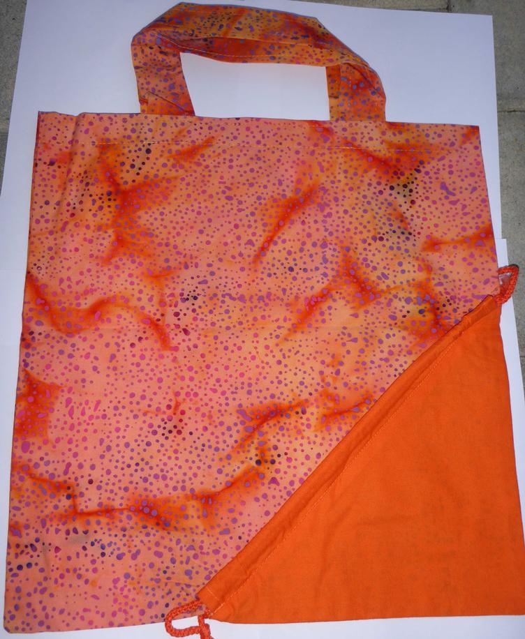 Einkaufstaschen Herz, 100 % Baumwolle, oranges Dreieck / hell-, mittel- und dunkeloranger Batik mit hell- und dunkelvioleten Punkten