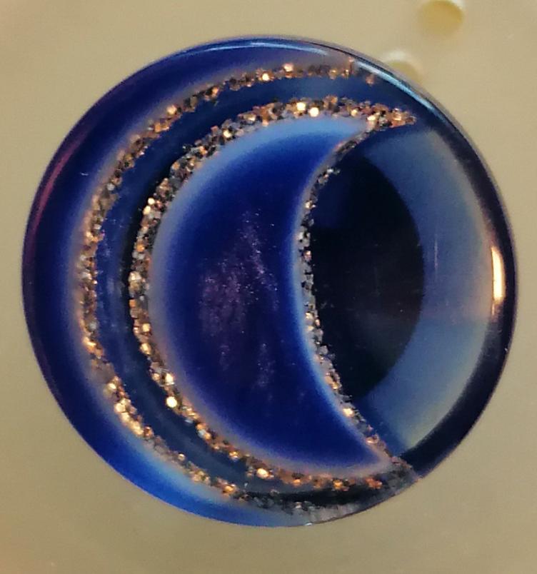 Knopf, Rund, mit Halbmond, blau - hellblau und silber, 18mm